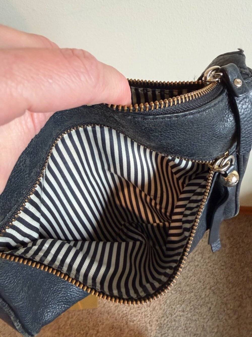Kate Spade Black Pebbled Leather Crossbody Bag Gold Hardware - Picture 8 of 15